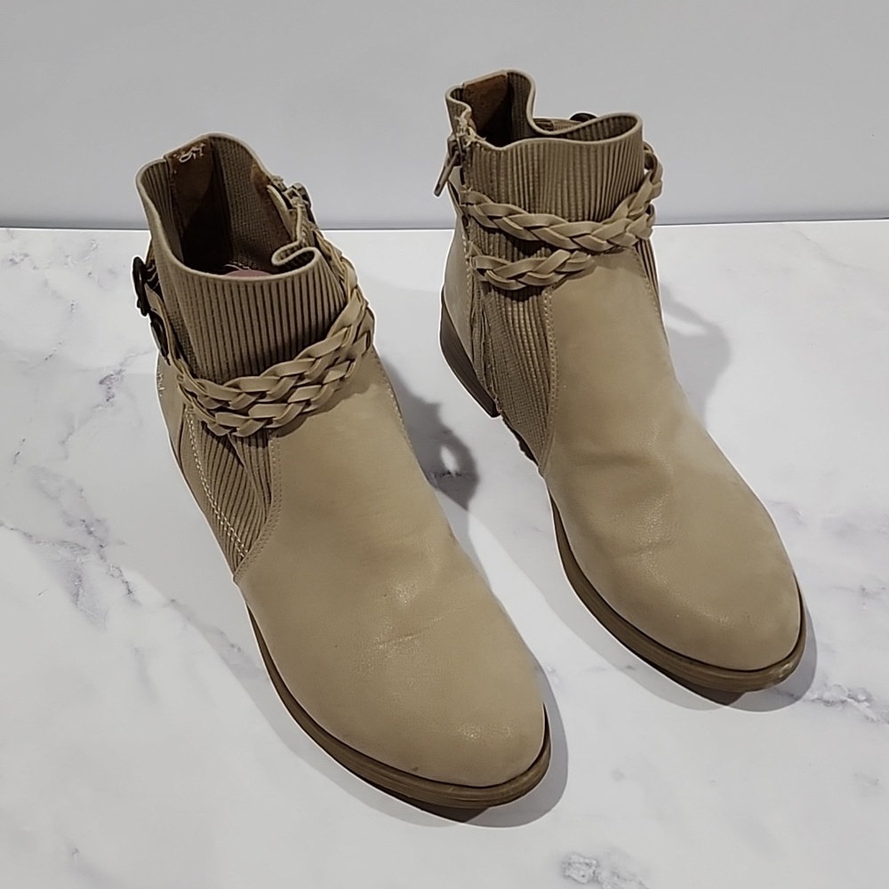 Blowfish Malibu Ankle Boots  Cashew or Light Tan